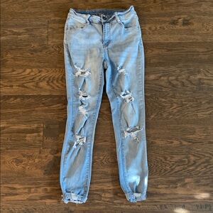 🖤3/$10 Distressed Light Blue High Rise Ankle Jegging